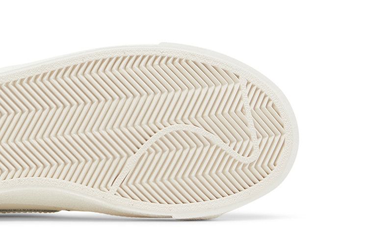 Nike Wmns Blazer Mid '77 Vintage 'Sail Light Bone'