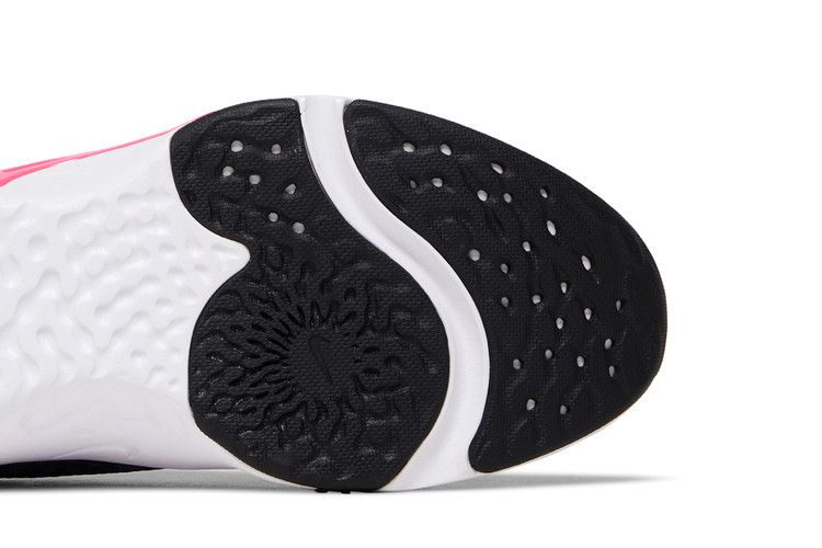 Nike Wmns Renew In-Season TR 11 'Black Hyper Pink'