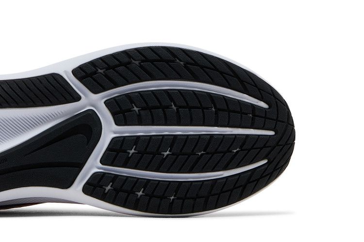 Nike Star Runner 3 GS 'University Red'