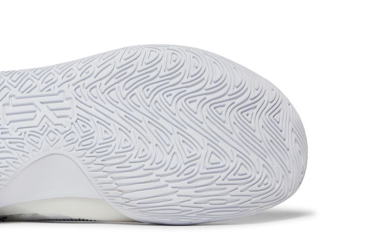 Nike Kyrie Flytrap 5 EP 'White University Red'