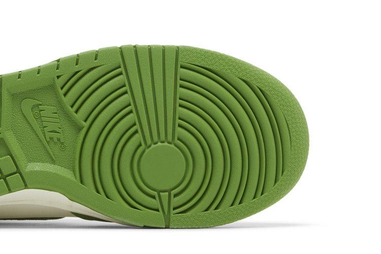 Nike Wmns Dunk High 'Chlorophyll'