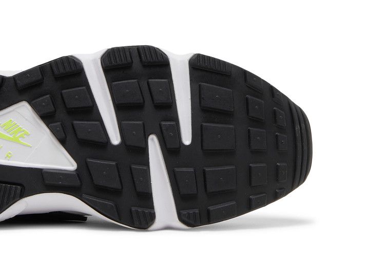 Nike Wmns Air Huarache 'Magenta' 2021