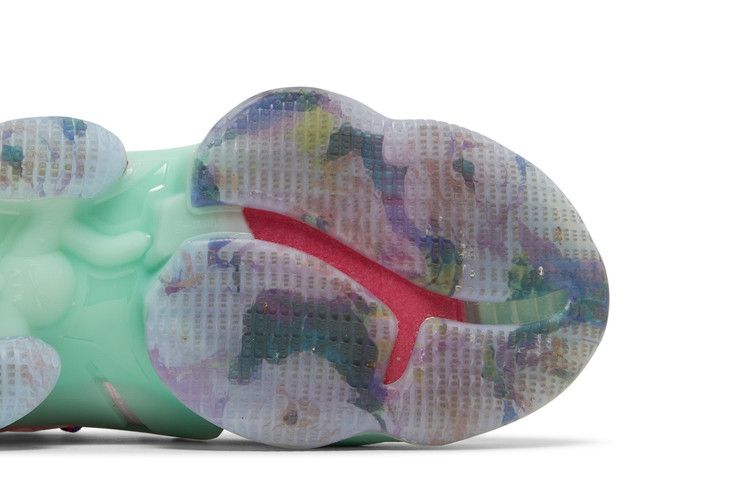 Nike LeBron 19 EP 'Valentine's Day'
