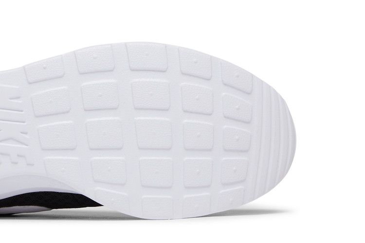 Nike Tanjun 'Black White'