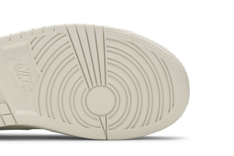 Nike Wmns Air Jordan 1 Mid 'To My First Coach'