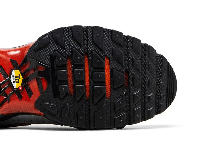 Nike Air Max Plus 'Wolf Grey Picante Red'