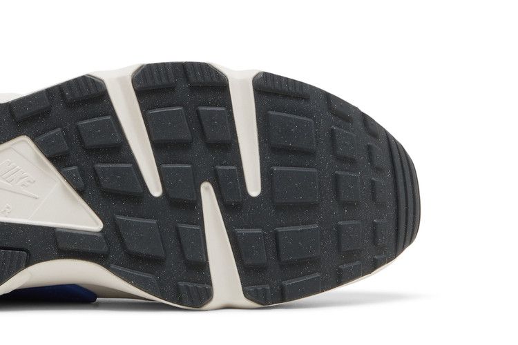 Nike Air Huarache 'Social FC'