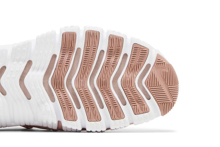 Nike Wmns Free Metcon 5 'Pink Oxford'