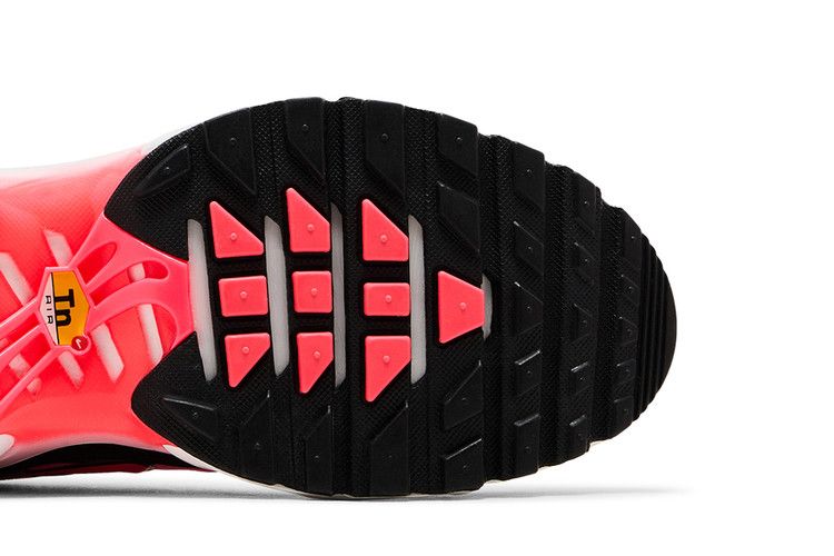 Nike Wmns Air Max Plus 'Black Hot Punch'