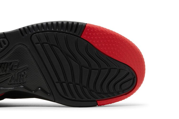 Air Jordan Max Aura 5 'Bred'