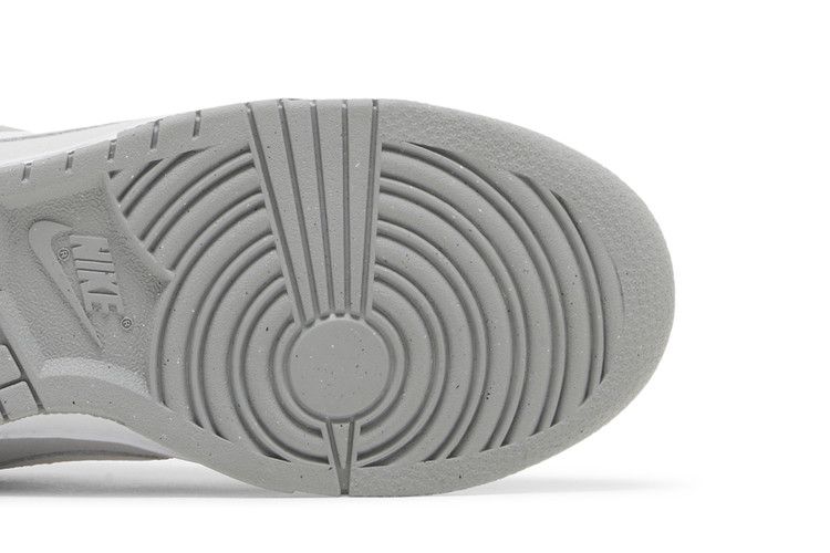Nike Wmns Dunk Low LX 'Light Smoke Grey'