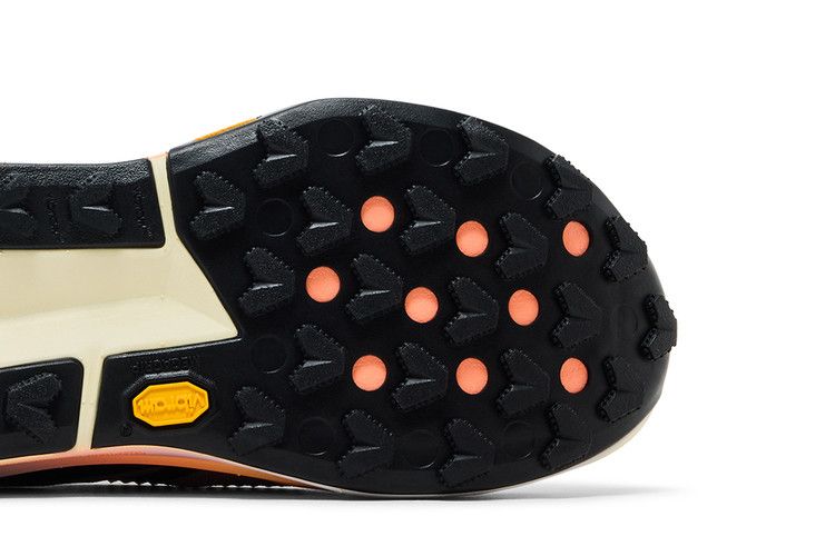 Nike Zegama 2 Trail 'Malt/Ghost/Alabaster/Black'