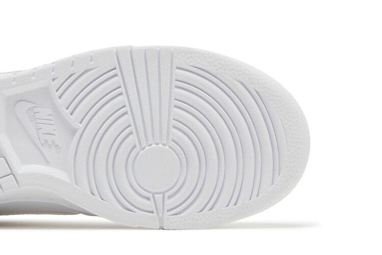 Nike Wmns Dunk Low SE 'Dance Pack - White Iridescent'