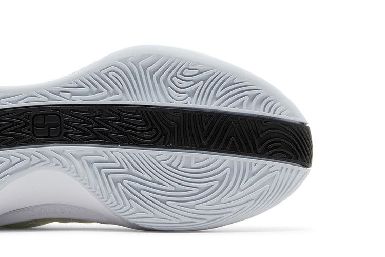 Nike Wmns Sabrina 1 EP 'Magnetic'