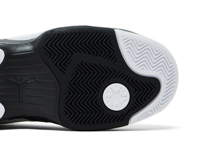 Air Jordan Max Aura 6 'White Gold Black'