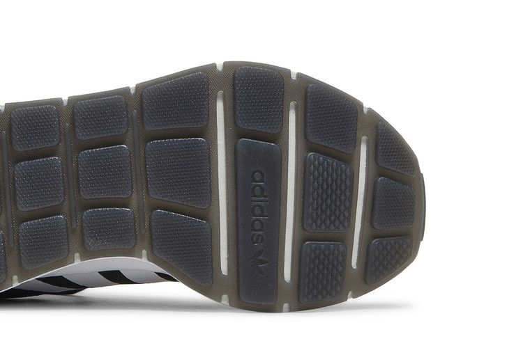 Adidas Wmns Swift Run X 'Black White'
