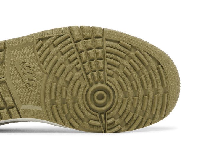 Travis Scott x Air Jordan 1 Low Golf 'Neutral Olive'