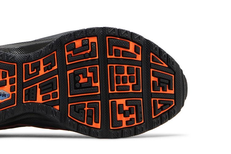 Nike Wmns Air Sunder Max GORE-TEX 'Hyper Crimson'