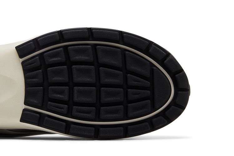 Chanel CC Logo Sneaker 'White Silver'