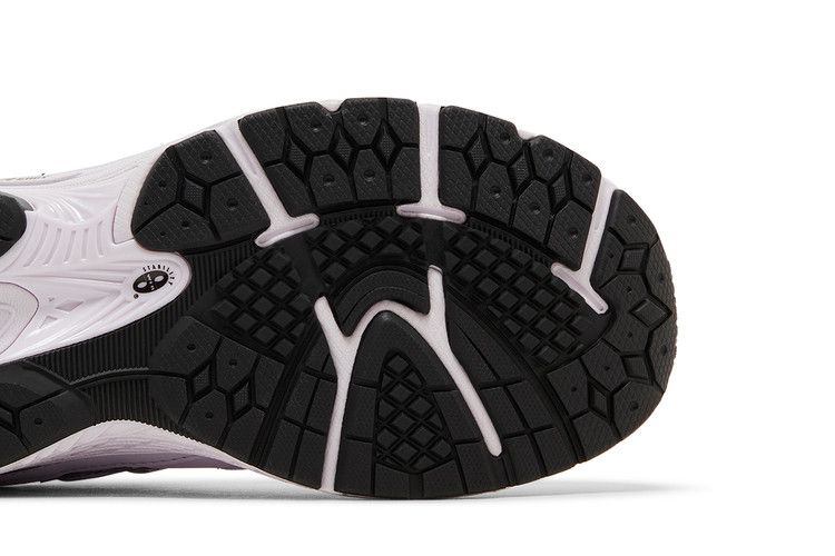New Balance 2002R Big Kid 'Taro Lilac Glo'