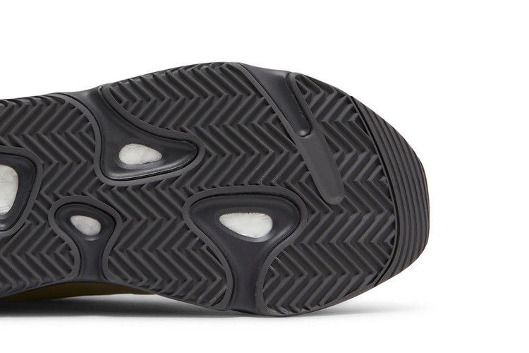 adidas Men's Yeezy Boost 700 MNVN 'Resin'