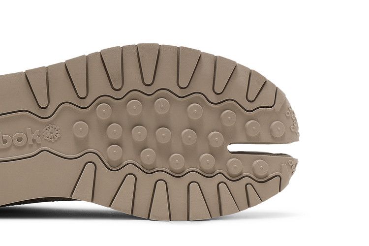 Maison Margiela x Reebok Classic Leather Tabi 'Natural'