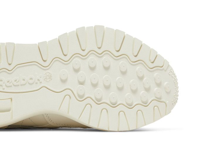 Reebok Wmns Classic Leather SP 'Chalk Glass Blue'