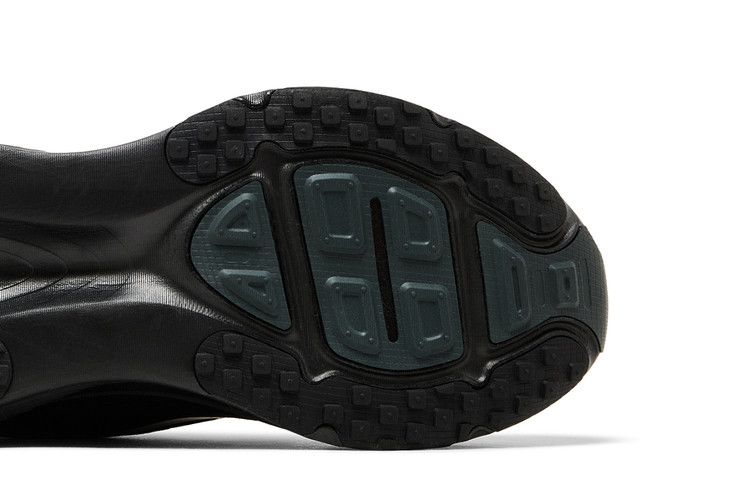 Nike Vomero 18 'Triple Black'