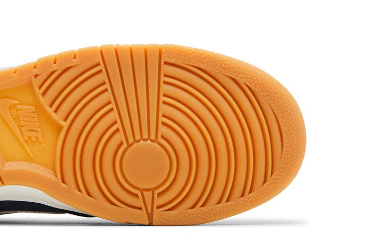 Nike Dunk Low SE 'Armory Navy Gum'