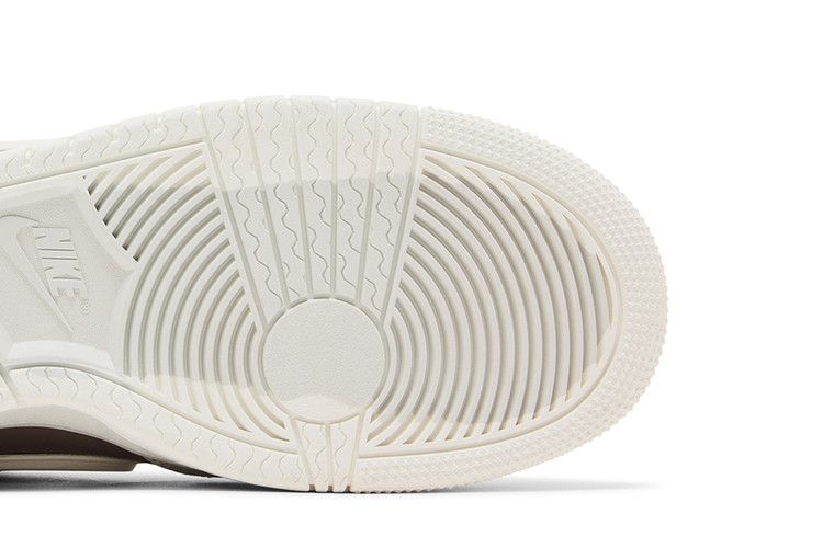 Nike Dunk Low GORE-TEX 'Light Bone Mink Brown Sail'