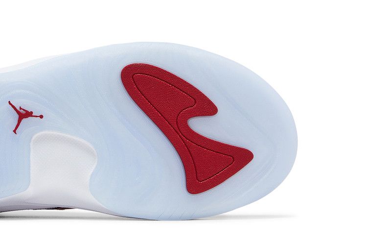 Air Jordan Max Aura 7 'White Gym Red'