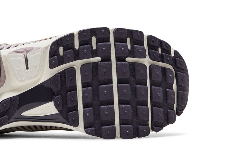 Nike Men's Air Zoom Vomero 5 'Platinum Violet Gold'