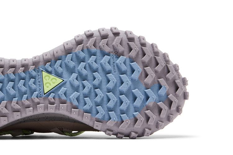 Nike ACG Mountain Fly Low GORE-TEX 'Khaki Barely Volt'