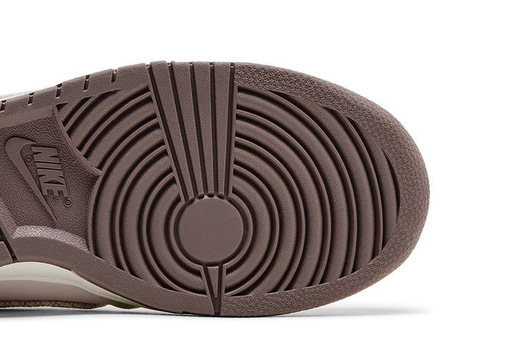 Nike Wmns Dunk Low LX 'Mushroom'