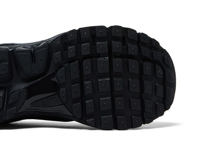 Nike Wmns Air Zoom Vomero 5 'Black Metallic Silver'