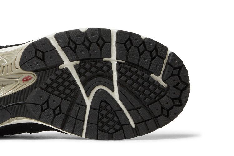 New Balance 2002R 'Protection Pack - Black Grey'