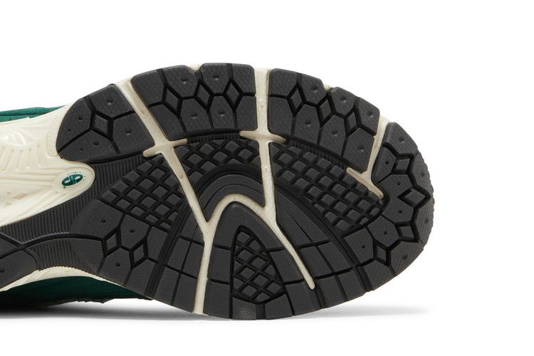 New Balance 2002R 'Suede Pack - Forest Green'