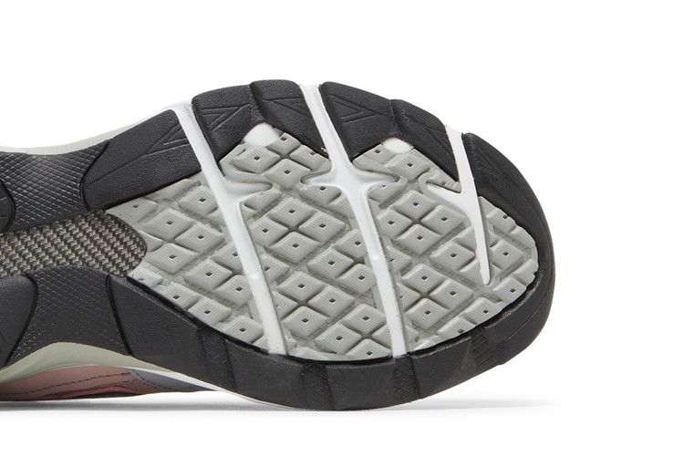 New Balance 920 Made in England 'Pink Grey'