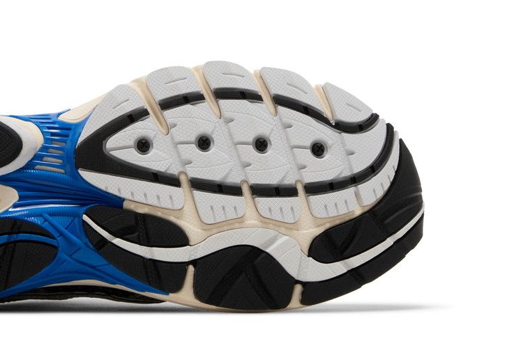 Saucony Progrid Omni 9 'Disrupt Pack'