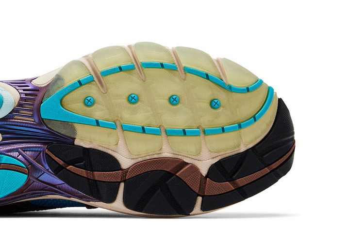Footpatrol x Saucony ProGrid Omni 9 'Blue Brown'