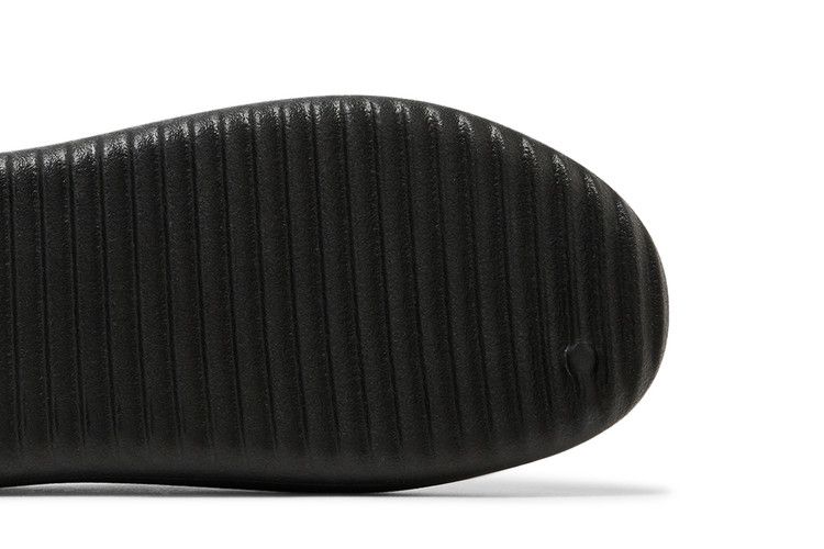 YZY SL-01 'Black'