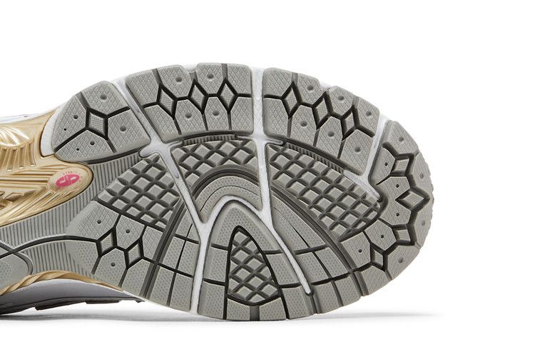 New Balance 1906R 'Silver Metallic Dragon Berry'